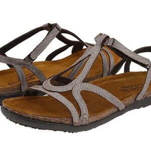 Naot Dorth Silver Threads Strappy Sandals Sz 40/US 9-9.5